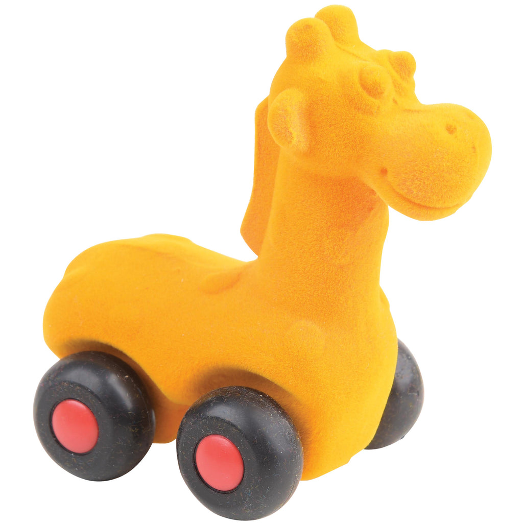 Yellow giraffe aniwheelie on wheels.